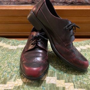 Naot size 42 burnished red loafers